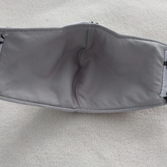 Minnie Mouse face mask with filter inside - Picture 7 of 7